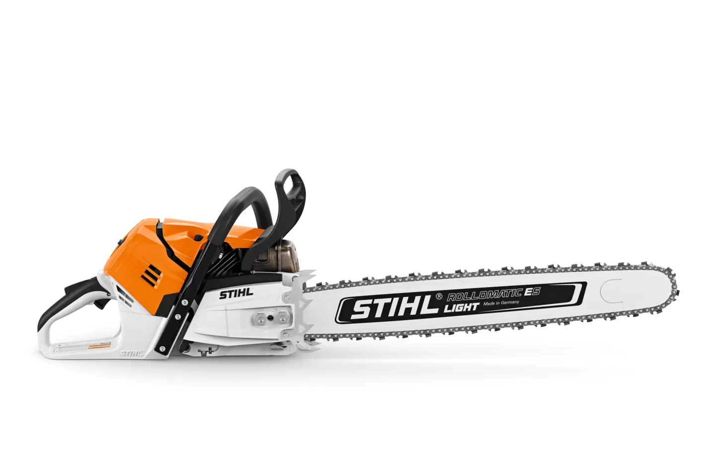 The first STIHL chainsaw with electronically controlled fuel injection, the MS 500i provides consistent power under changing conditions.