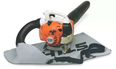 The convenience of the Easy2Start™ system makes it easy to vacuum and shred yard debris.