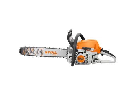 The MS 251 C-BE chainsaw is powered by the same large displacement engine as the MS 251 WOOD BOSS® with added comfort features like STIHL Easy2Start™.